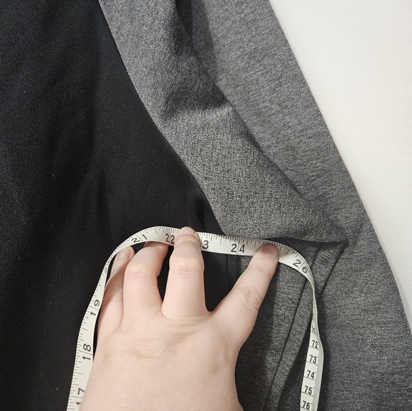 Nike Men's Black and Gray Pullover Hoodie! - Picture 4 of 7